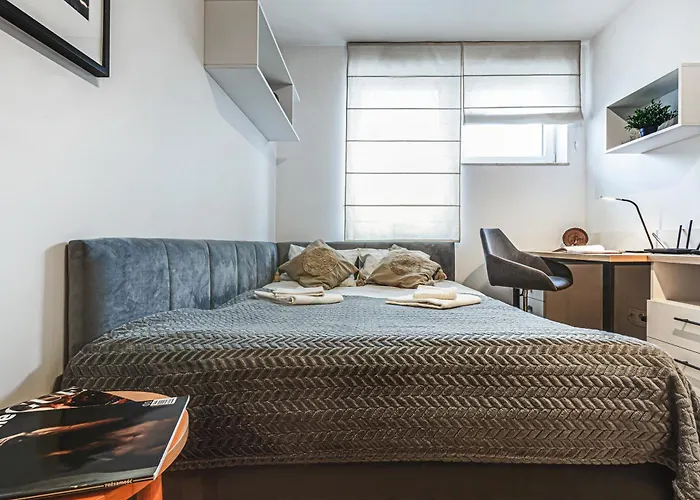 Komfort W Centrum Z Klimatyzacja شقة